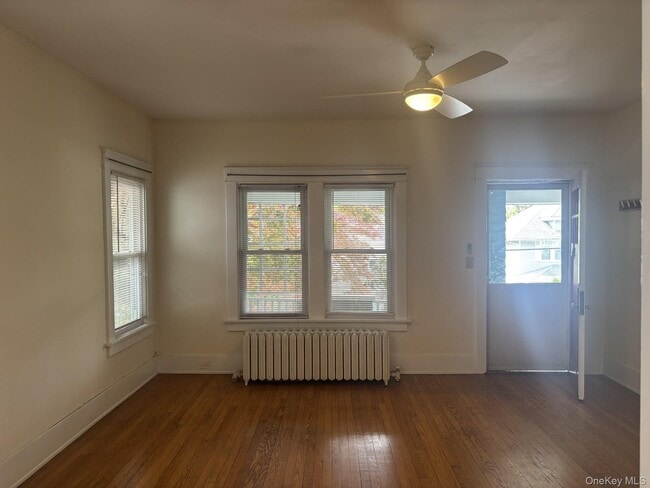 Building Photo - 48 Ferris Pl