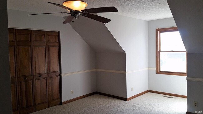 Building Photo - 2939 Woodside Ct