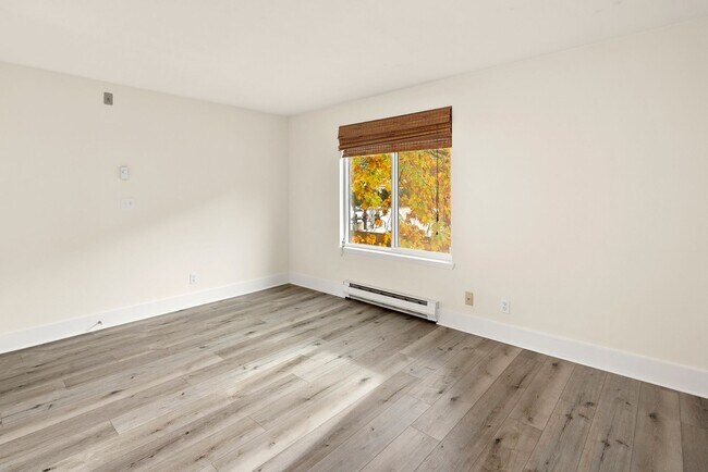 Building Photo - 1Bd/1Ba Seattle Condo