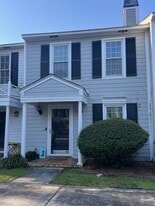 Building Photo - 700 Coventry Ln