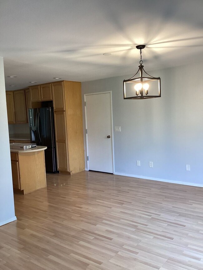 Building Photo - 4007 SW Fairhaven Ct