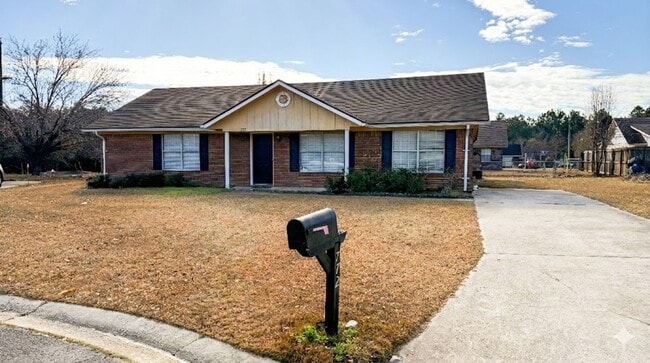 Building Photo - RATE DROP ALERT (was $2100/month) and MOVE-IN SPECIAL: 1st FULL MONTH'S RENT FREE!**