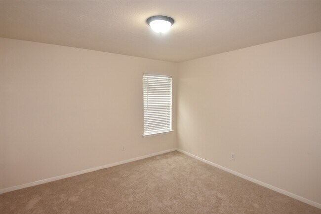 Building Photo - 1035 Junction Ct