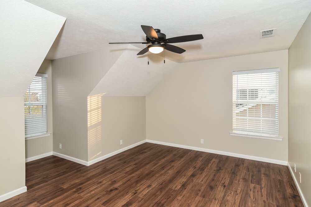 Building Photo - 1726 St Andrews Dr