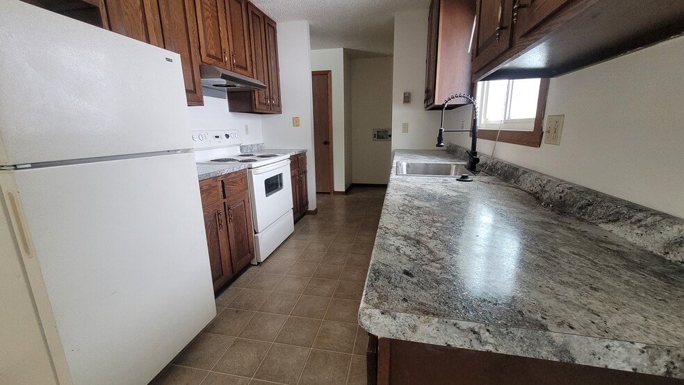 Building Photo - 1602 6th Ave N