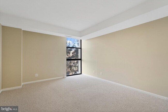 Building Photo - 1016 S Wayne St