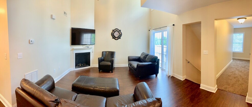 303WL 3BR Loft - 202 Treyson Ln