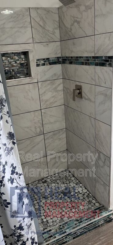 Building Photo - 408 Alice St