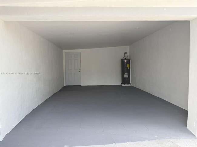 Building Photo - 240 SW 55th Ave