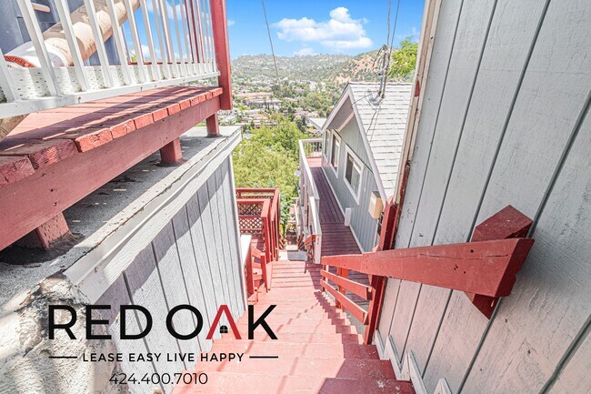 Building Photo - 474 1/2 Crane Blvd-474 1/2