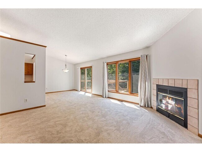 Building Photo - 15465 Sussex Dr