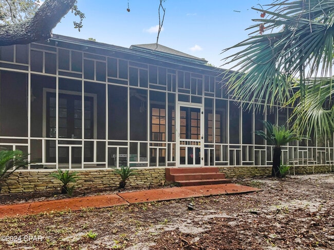 Building Photo - 216 Sundial St
