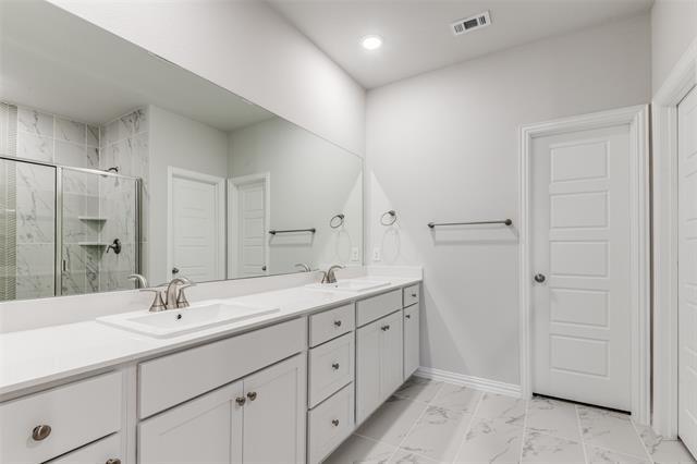 Building Photo - 8343 Challenger Ln