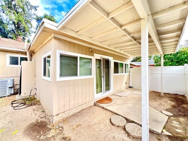 Building Photo - 7029 Yolanda Ave