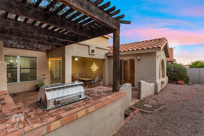 Building Photo - 3808 N Sawtooth Cir
