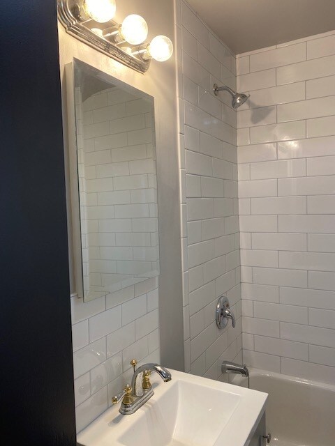 Building Photo - 9105 Main St