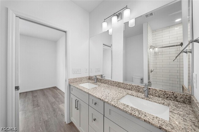 Building Photo - 4716 29th St SW
