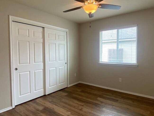 Building Photo - 3 BEDROOM, BELTON ISD