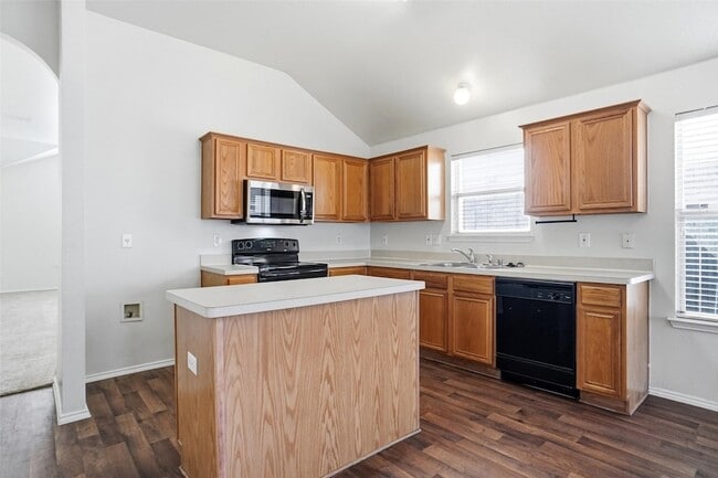 Building Photo - 5517 Timber Ridge Ct