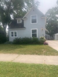 Building Photo - 320 W 20th St