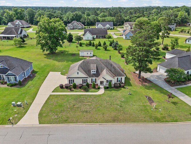 Building Photo - 128 Thistledown Dr