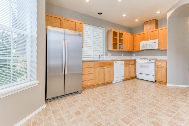 Building Photo - 20467 SW Rosemount St