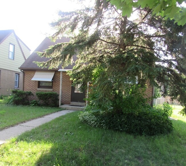 Building Photo - 5160 N 67th St
