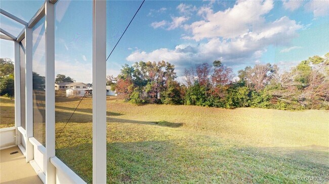 Building Photo - 761 W Sunbird Path