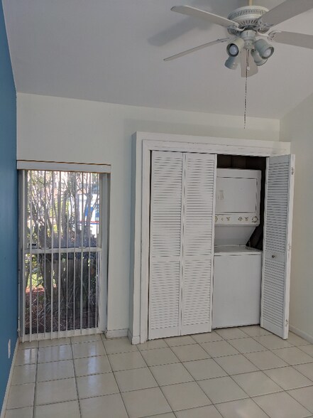 Building Photo - 132 Wettaw Ln