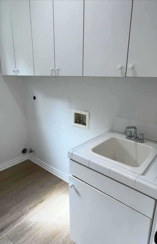 Building Photo - Beautiful Remodeled home in Dos Vientos