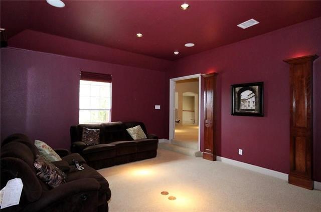 Building Photo - 9128 Oleander Way