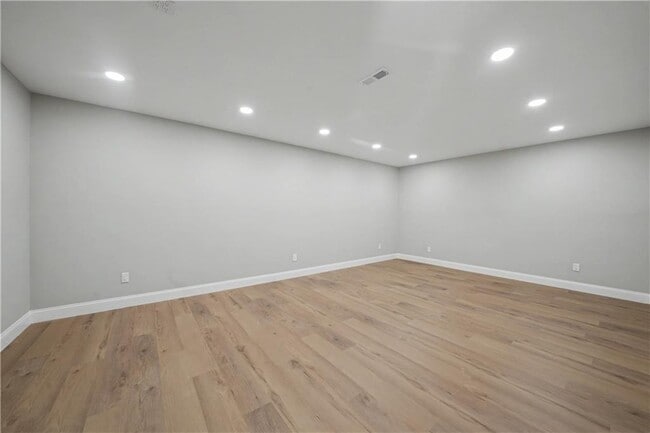 Building Photo - 195 Brightmore Way