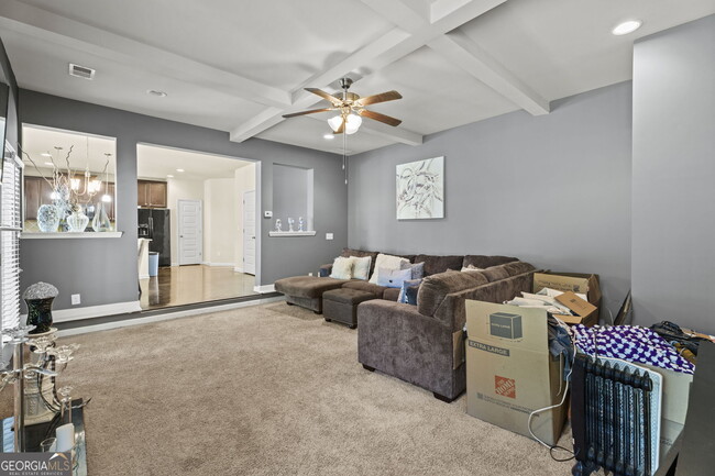 Building Photo - 6870 Diamond Dr