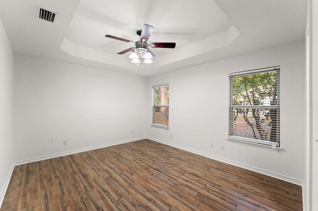 Building Photo - 71 Eventide Ln