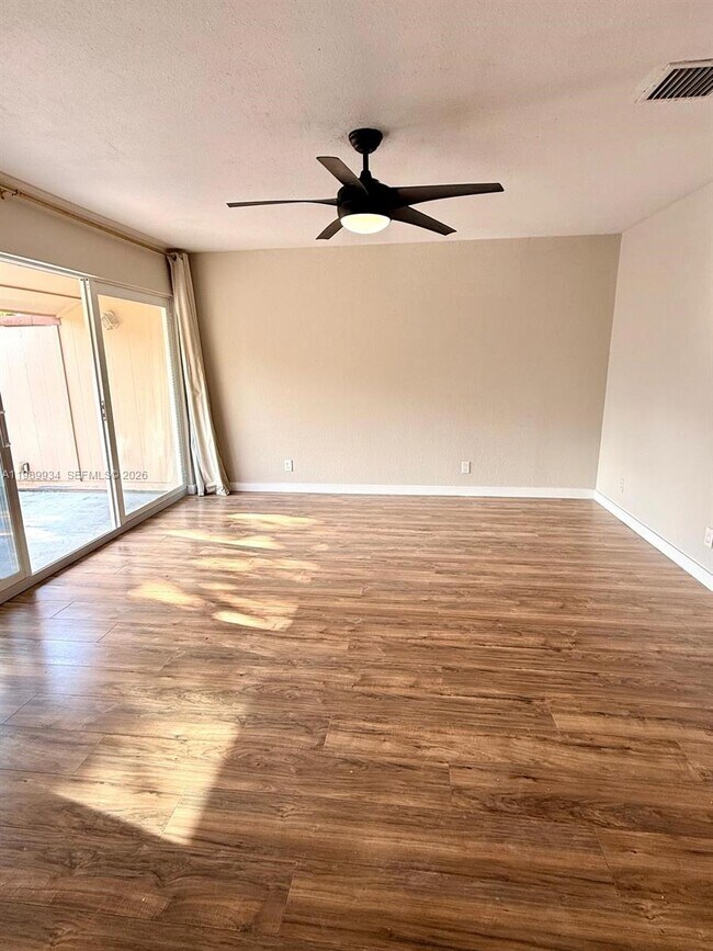 Building Photo - 833 NW 81st Terrace