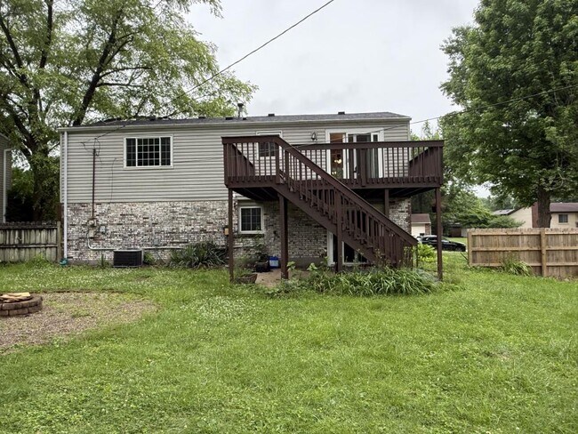 Building Photo - 1506 Sportsman Dr
