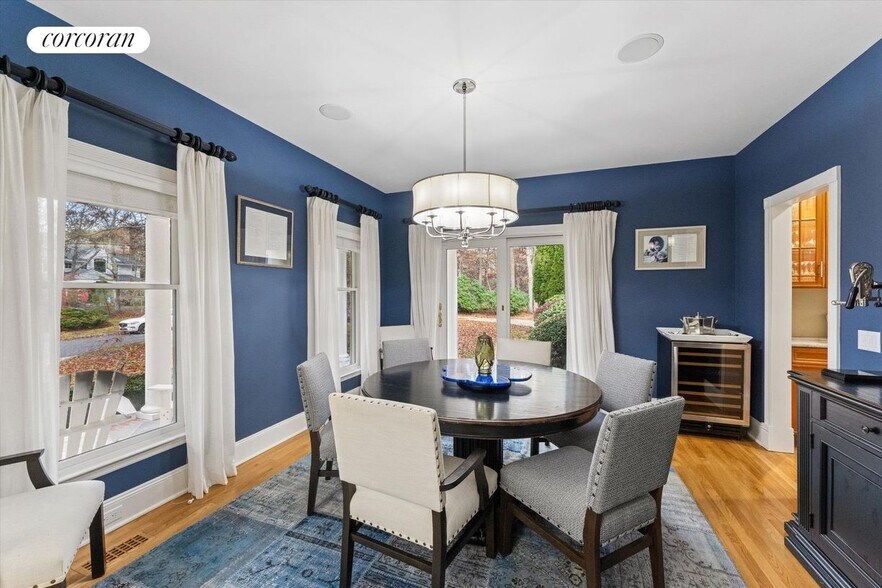 Building Photo - 3 Cherry Blossom Ln