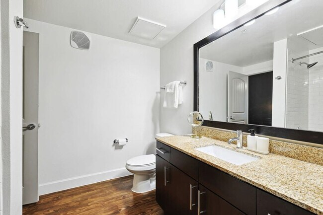 Building Photo - 5445 Town and Country Blvd