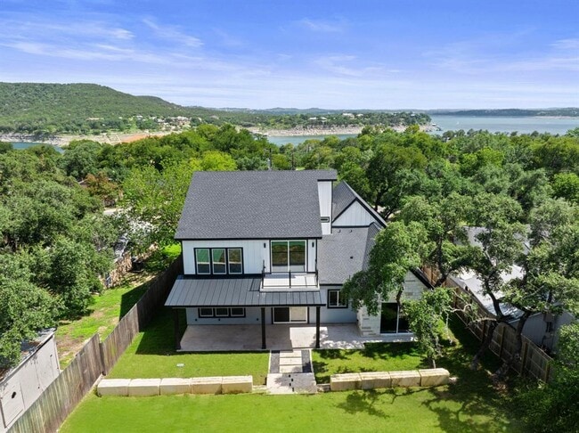 Building Photo - 14804 Arrowhead Dr
