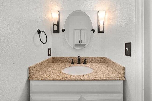 Building Photo - 21459 Coyote Trail