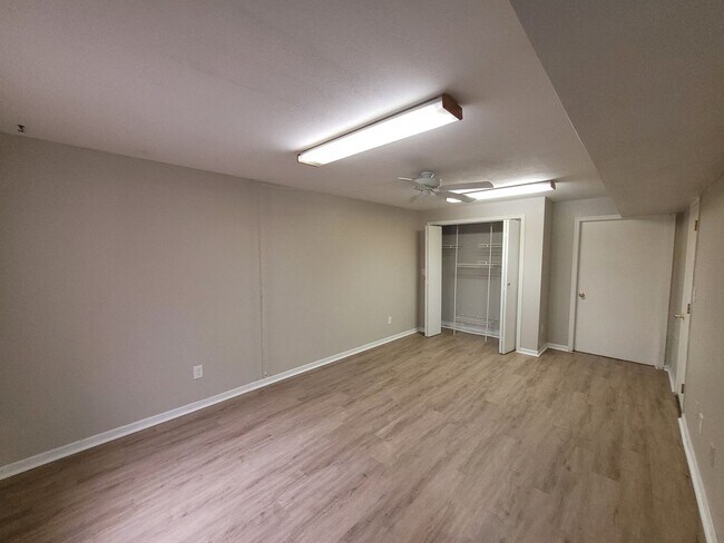 Primary Photo - $1195 - 3 bedroom/ 2.5 bathroom - Townhome...