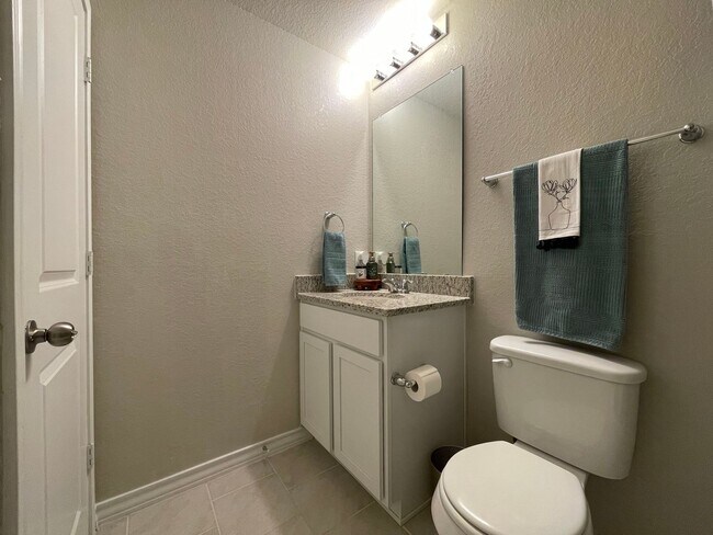 Building Photo - 129 Garden Emerald