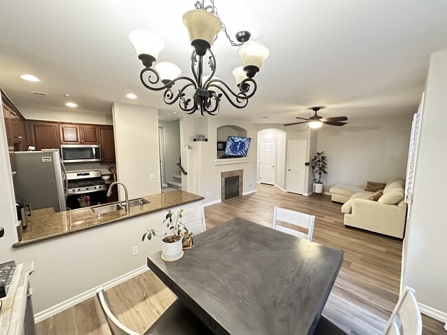 Building Photo - 4089 Peninsula Dr