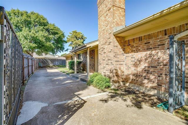 Building Photo - 4860 Ledgestone Ct