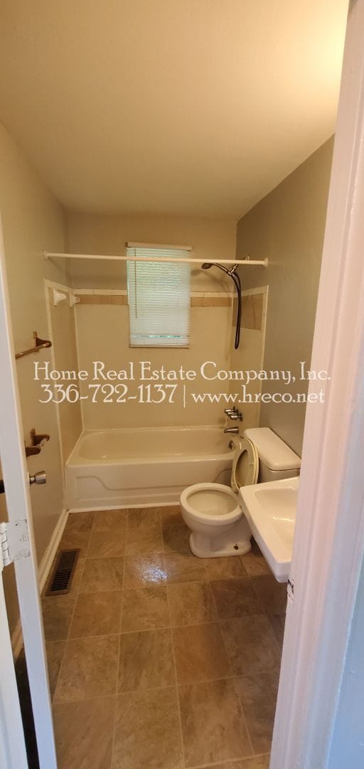 Building Photo - 1226 Bethlehem Ln