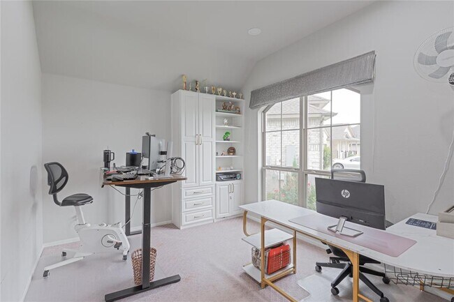 Building Photo - 119 Fortuna Ct