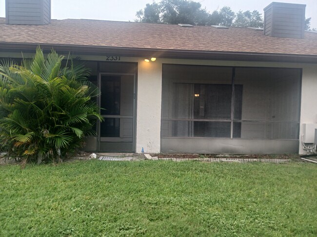 Building Photo - 2331 Sun Valley Cir