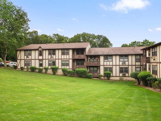 Building Photo - 410 Sierra Vista Ln