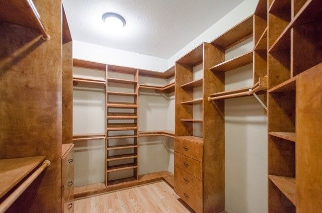 Building Photo - 21427 Willow Glade Dr