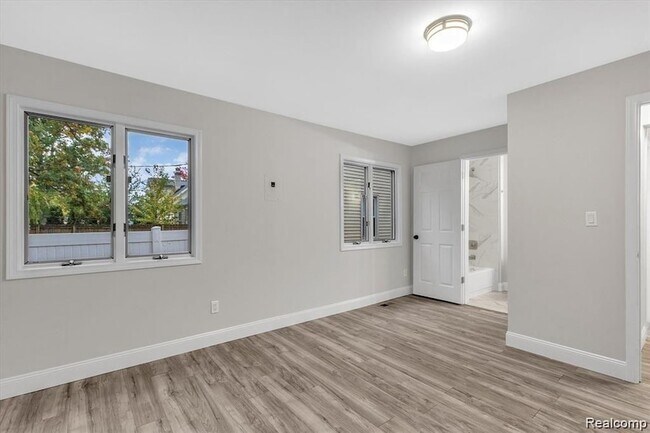 Building Photo - 3134 Harvard Rd